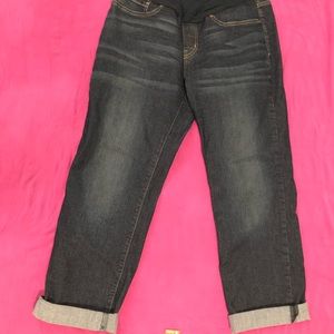 Maternity boyfriend jeans